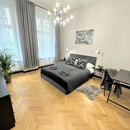 Luxury 100M2 Loft Design-Apartment At Wawel + Netflix Krakow Bagian luar foto