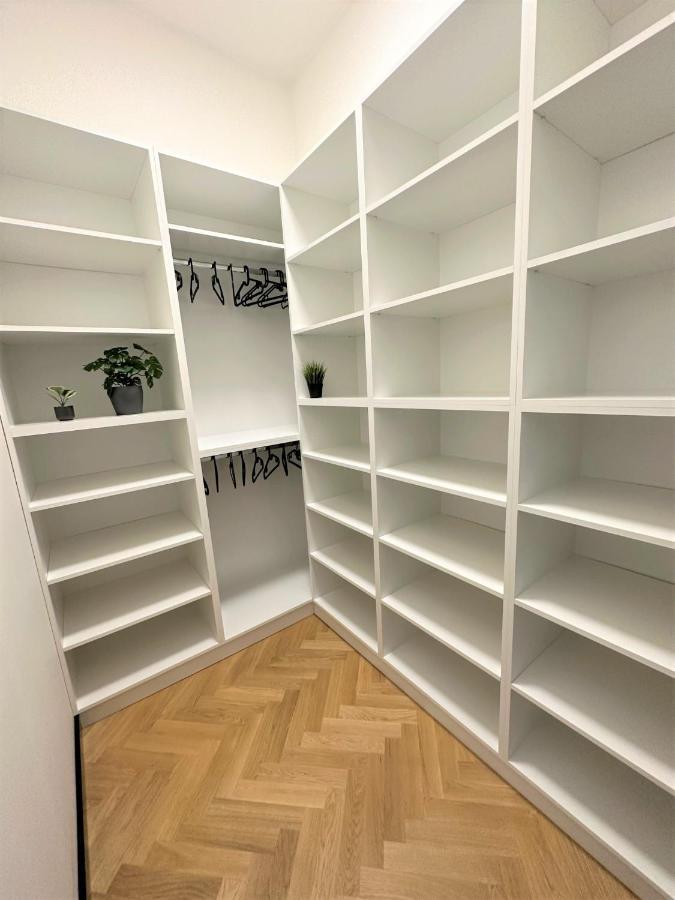 Luxury 100M2 Loft Design-Apartment At Wawel + Netflix Krakow Bagian luar foto