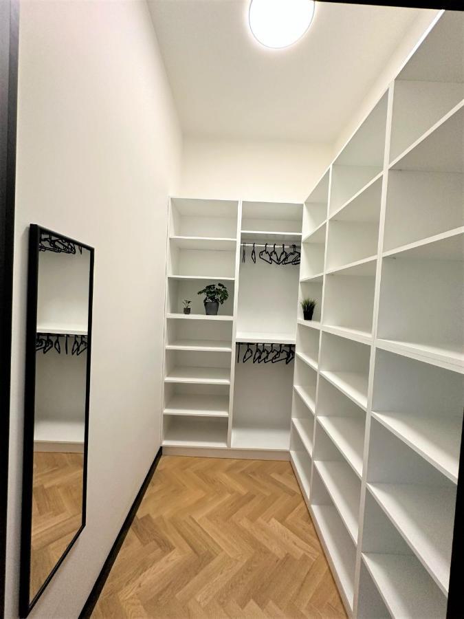 Luxury 100M2 Loft Design-Apartment At Wawel + Netflix Krakow Bagian luar foto