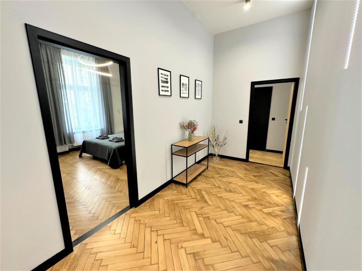 Luxury 100M2 Loft Design-Apartment At Wawel + Netflix Krakow Bagian luar foto